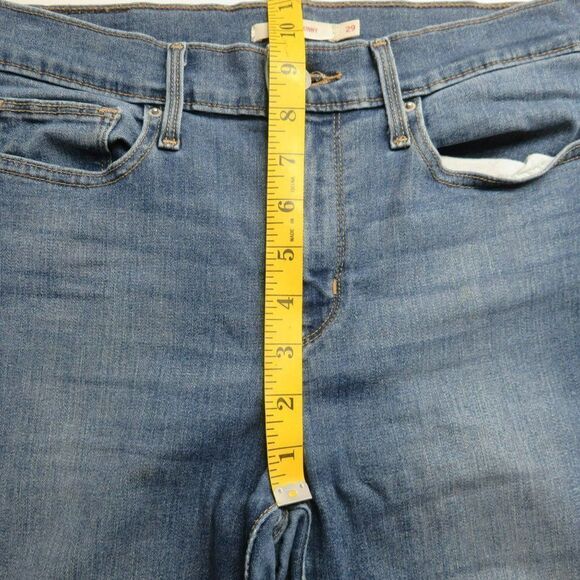 Levi's Slimming Skinny Jeans Size 29 Medium Wash Blue Denim 29X27.5 - Picture 10 of 15